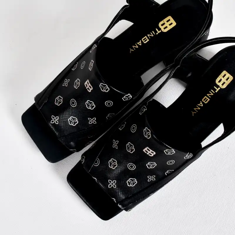 صندل زنانه تین بانی مدل صرافینا 01