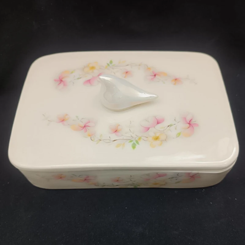 شکلات خوری سرامیکی هیوا مدل پارسه گل ناز کد 21346455