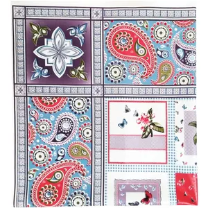 سفره پلاستیکی چهار نفره پروانه طرح سنتی رنگ بنفش سایز 92×120 سانتی متر
