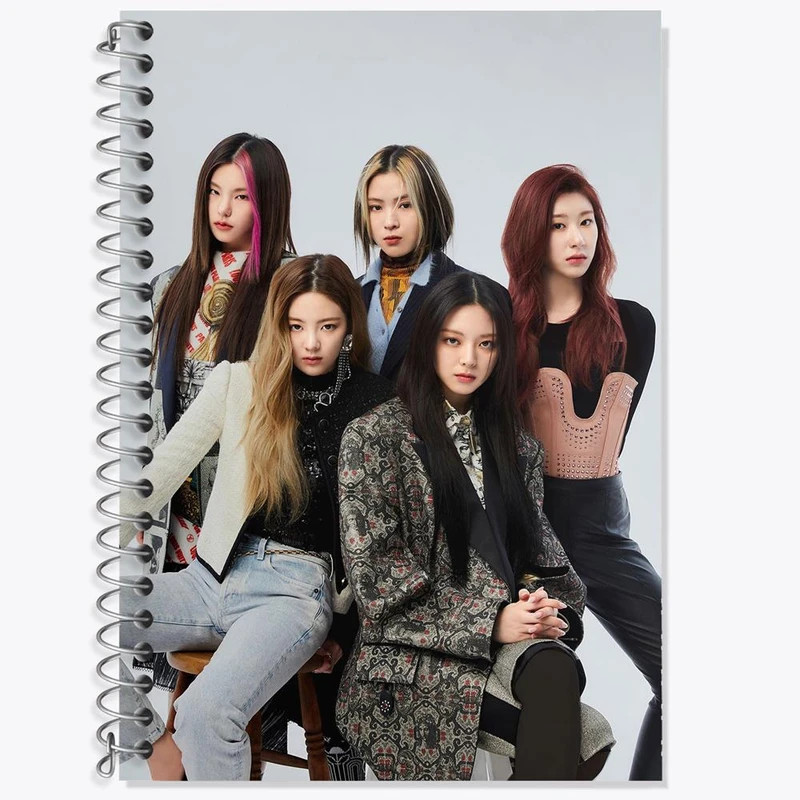 دفتر زبان 50 برگ خندالو مدل دو خط طرح گروه ایتزی ITZY کد 12460