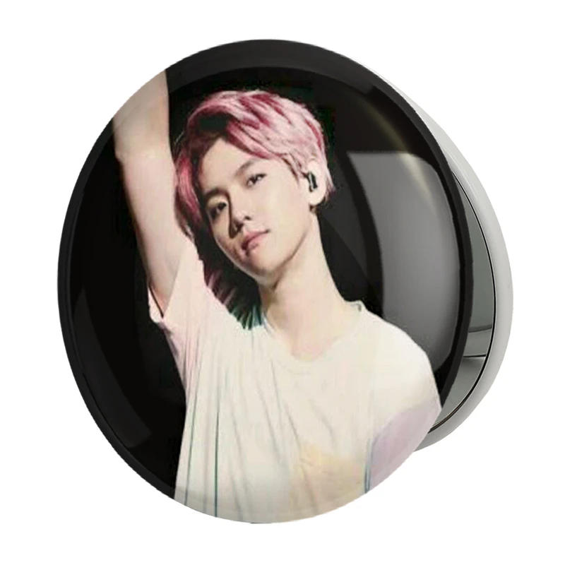 آینه جیبی خندالو طرح بکهیون گروه موسیقی اکسو EXO مدل تاشو کد 2840 