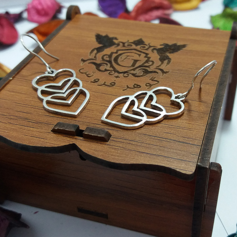 گوشواره نقره زنانه مدل قلب تو در تو عصایی