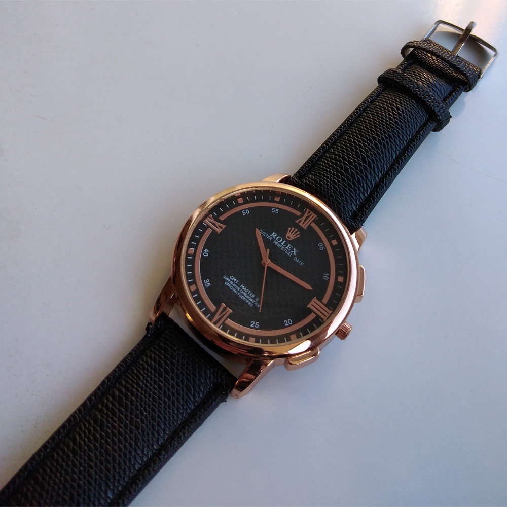 ساعت مچی عقربه ای پسرانه مدل بندچرمی کد 210 ساعت مچی عقربه ای پسرانه مدل بندچرمی کد 210