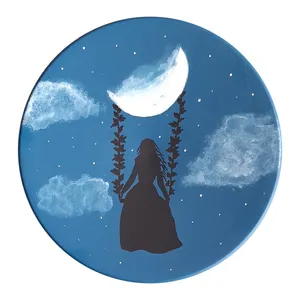 بشقاب دیوارکوب سفالی طرح دختر و ماه کد 131