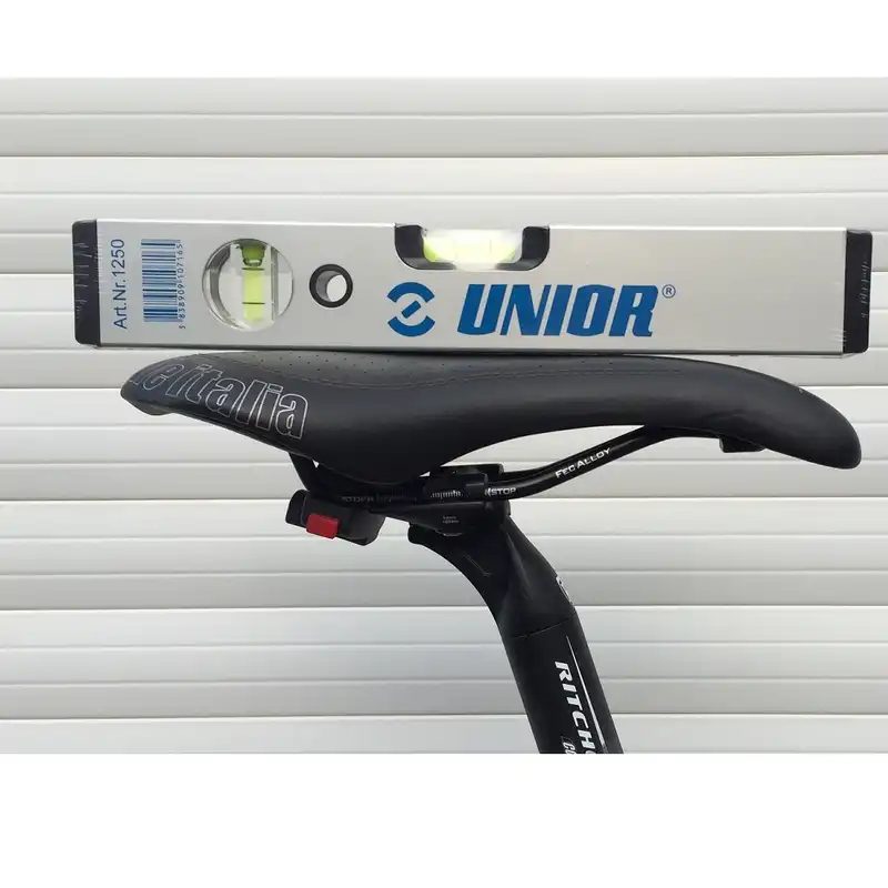 تراز یونیور مدل 1250-30