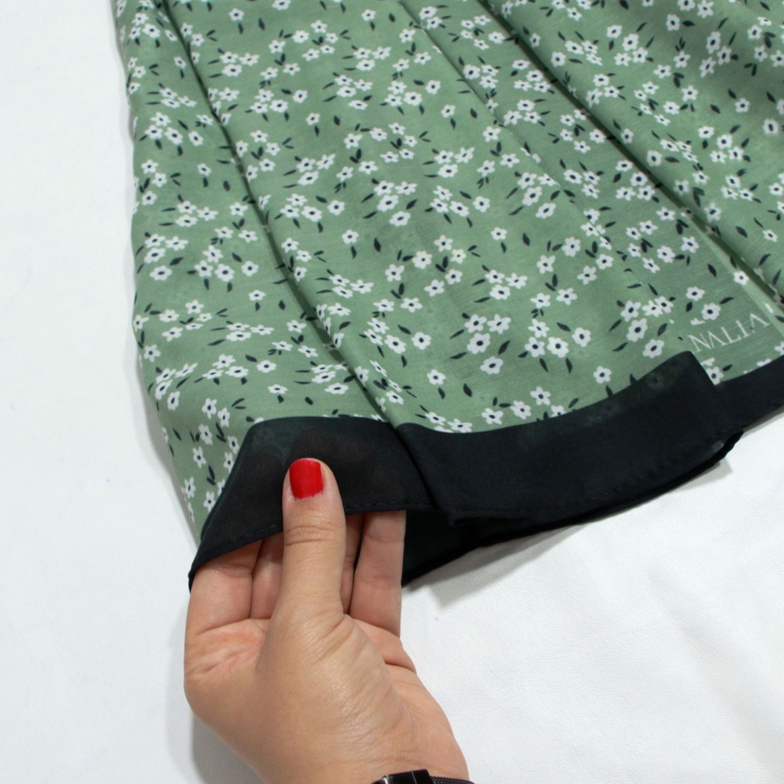 شال زنانه مدل خنک تابستانه طرح گل کد 7062 -  - 16