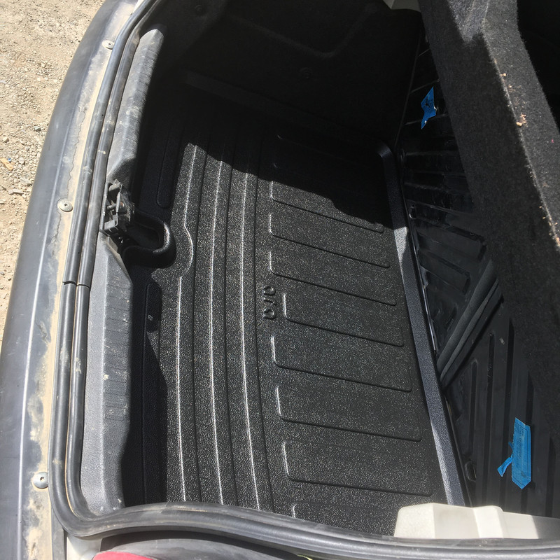 کفپوش سه بعدی صندوق خودرو اطلس رنگین آرا مدل لوکس مناسب برای پژو 207