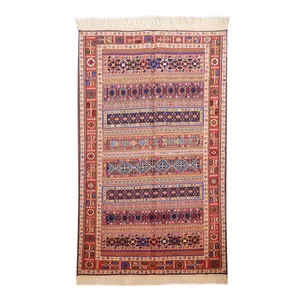 گلیم دستباف یک و نیم متری طرح سوزنی مدل AA84