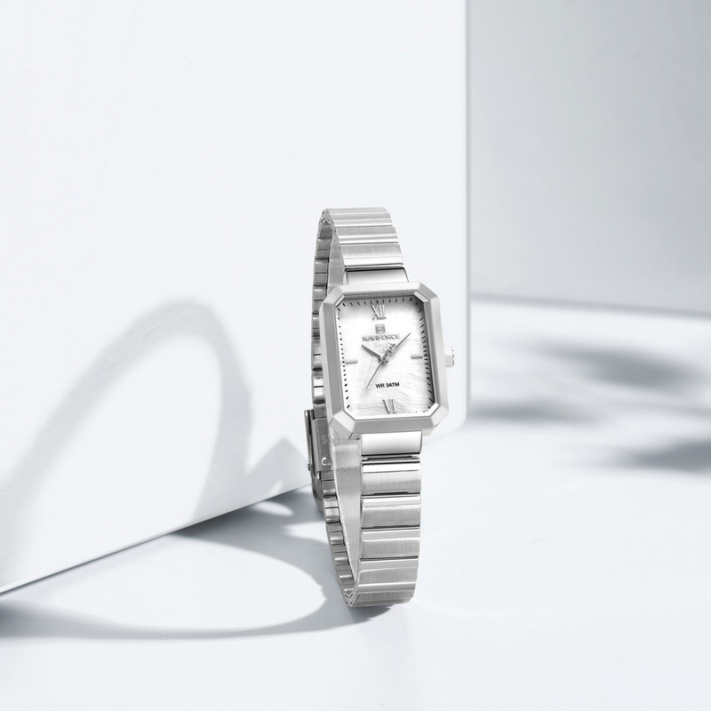 ساعت مچی عقربه‌ای کوارتز زنانه نیوی فورس مدل NF5050SS