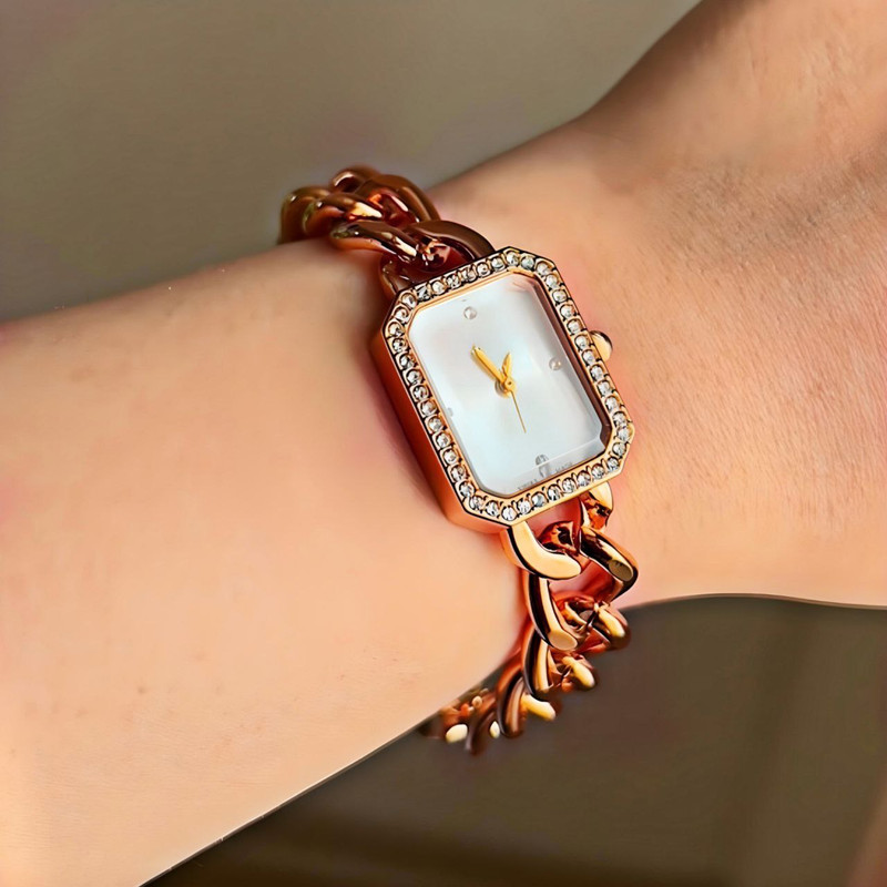 ساعت مچی عقربه ای زنانه مدل دورنگین013