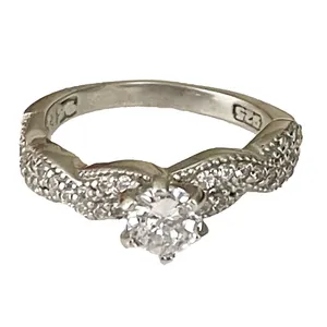 انگشتر نقره زنانه مدل سولیتر