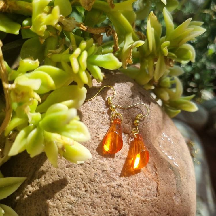 گوشواره دخترانه   خط هنر مدل ناردونه کد Sd004