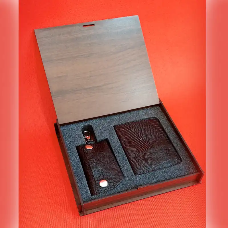 ست هدیه چرم سامه مدل sho4