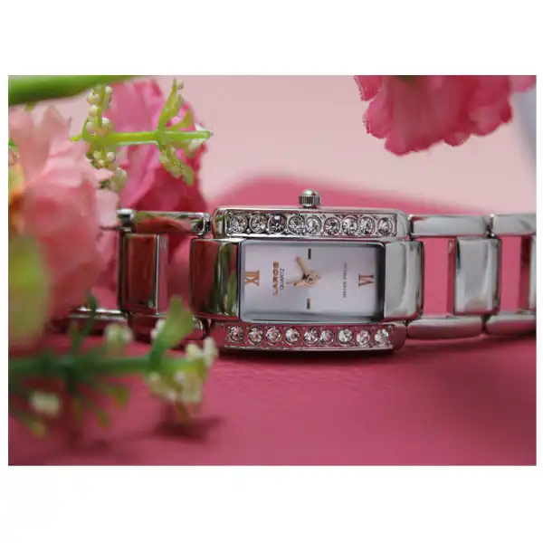 ساعت مچی عقربه ای زنانه لاروس مدل 73180-0417