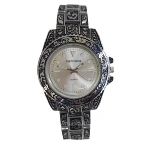 ساعت مچی عقربه‌ای مردانه امپاور مدل حکاکی کد 01