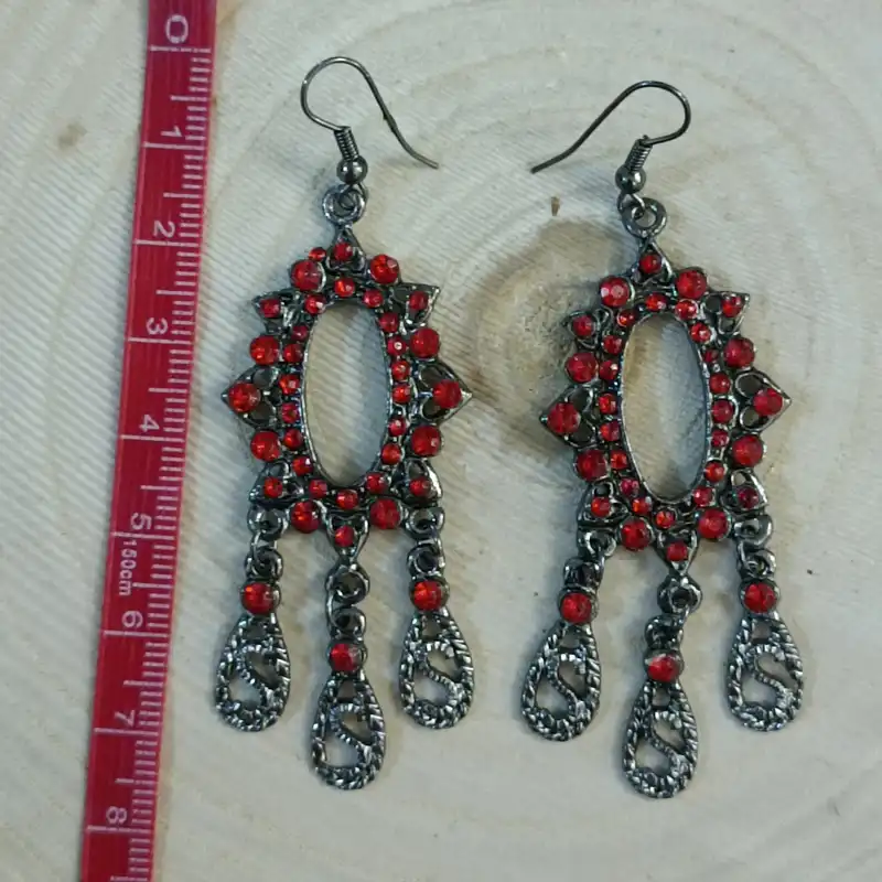 گوشواره زنانه مدل سنتی هندی نگین دار