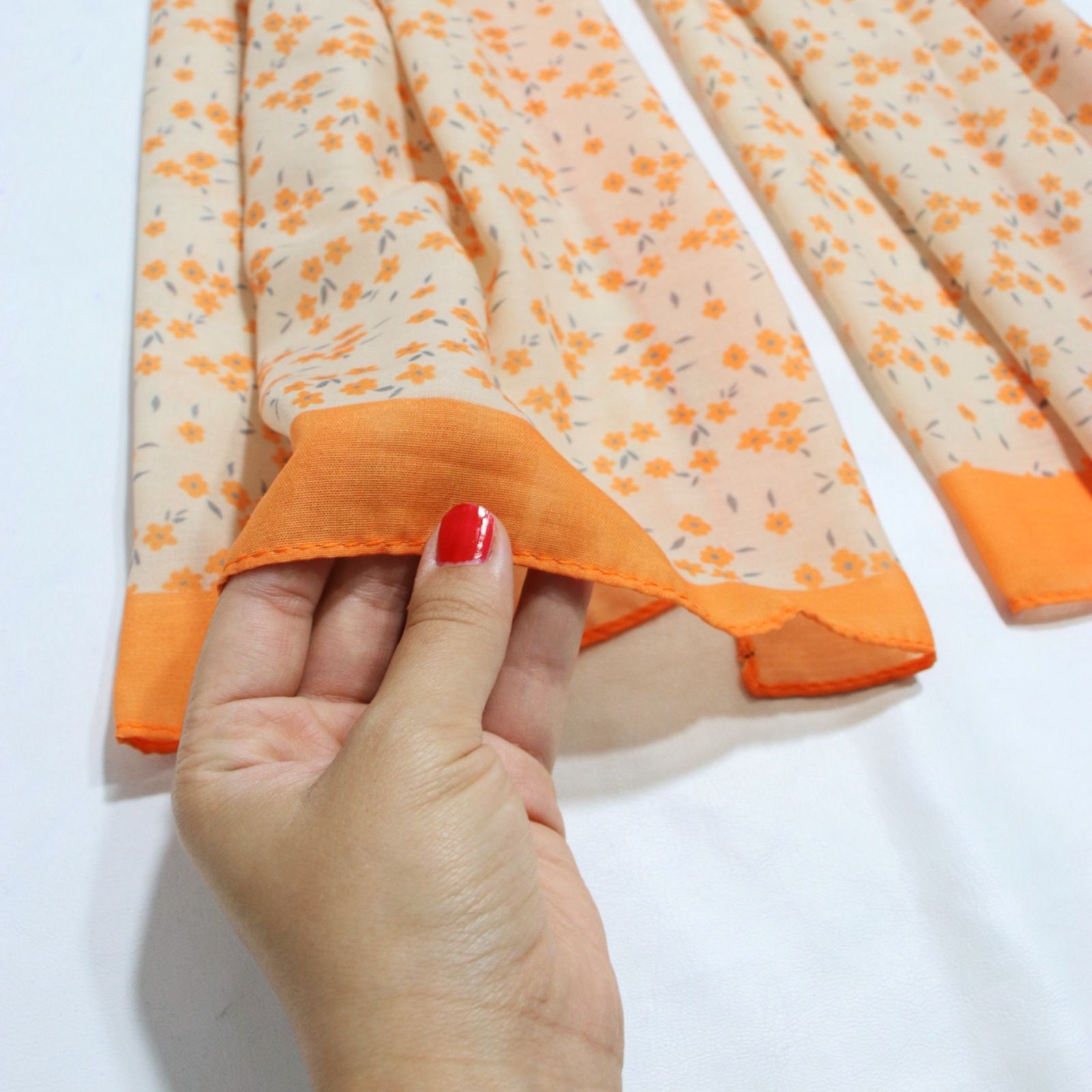 شال زنانه مدل خنک تابستانه طرح گل کد 7062 -  - 32