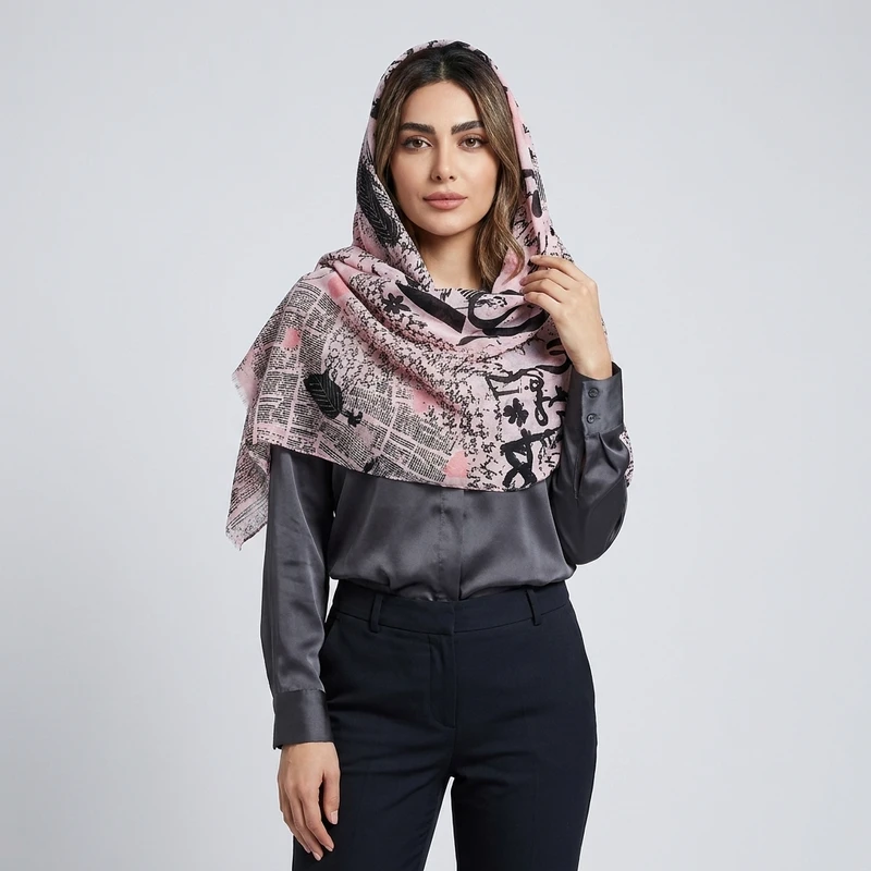 شال زنانه مدل نخ عروسکی فونت با طول و عرض 140x140 سانتی‌متری