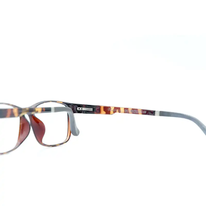فریم عینک طبی ام اند او مدل Nicola-c2