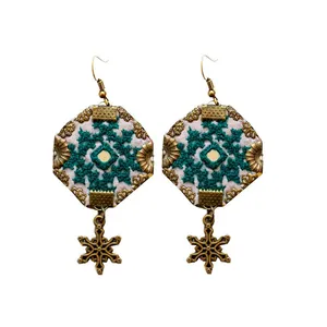 گوشواره سوزن دوزی کد A120