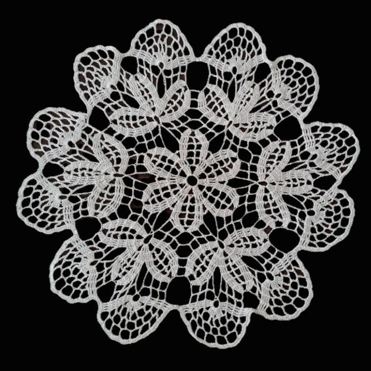 رومیزی بافتنی کد 009