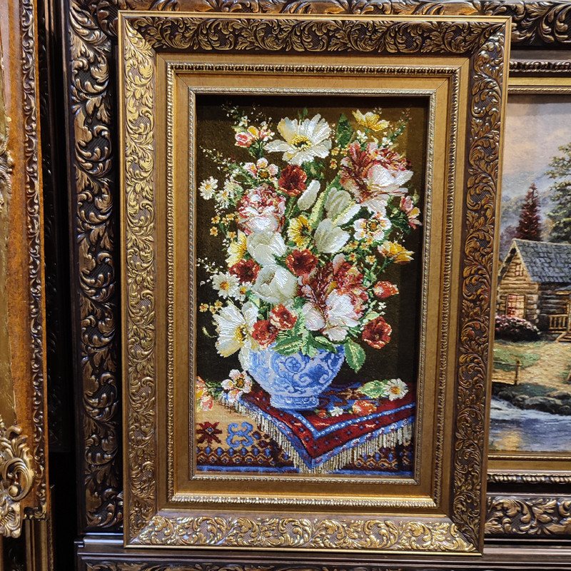 تابلو فرش دستبافت طرح گل و گلدان مدل RAR46 تابلو فرش دستبافت طرح گل و گلدان مدل RAR46