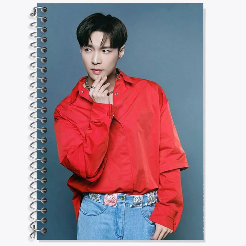 دفتر زبان 50 برگ خندالو مدل سه خط طرح لی گروه اکسو EXO کد 13438