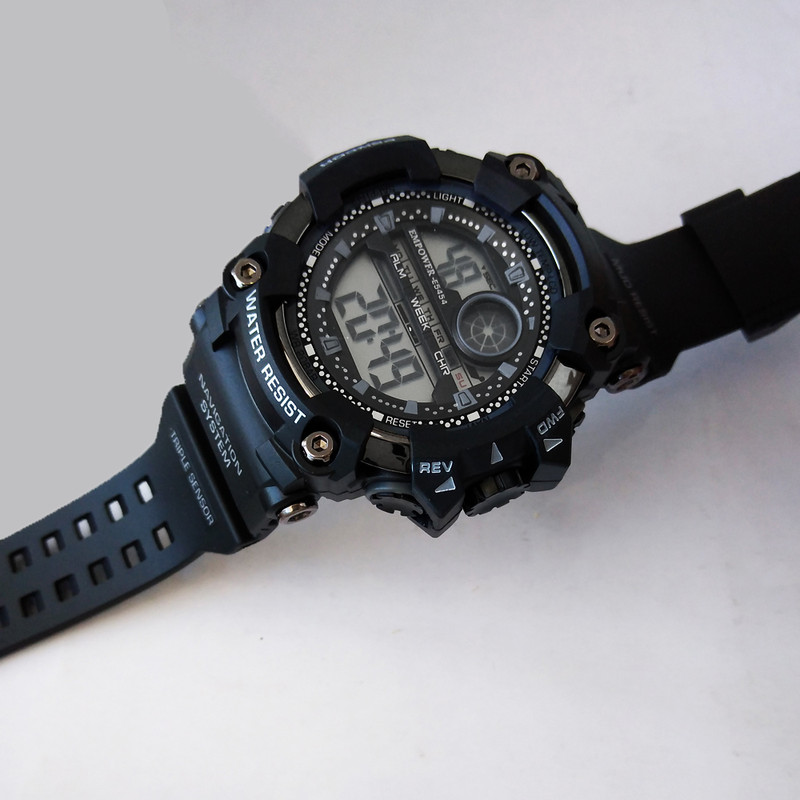 ساعت مچی دیجیتال مردانه مدل اسپرت SPORT ضدآب کرنومتردار چراغدار تاریخ شمار تایمر باکیفیت