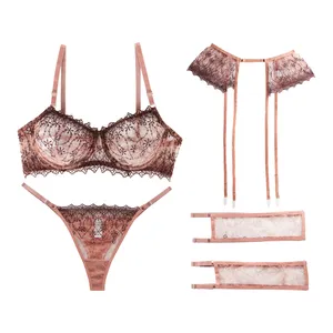 ست سوتین و شورت زنانه برتا مدل توری فنردار کد 4041BR به همراه بند و نگهدارنده جوراب