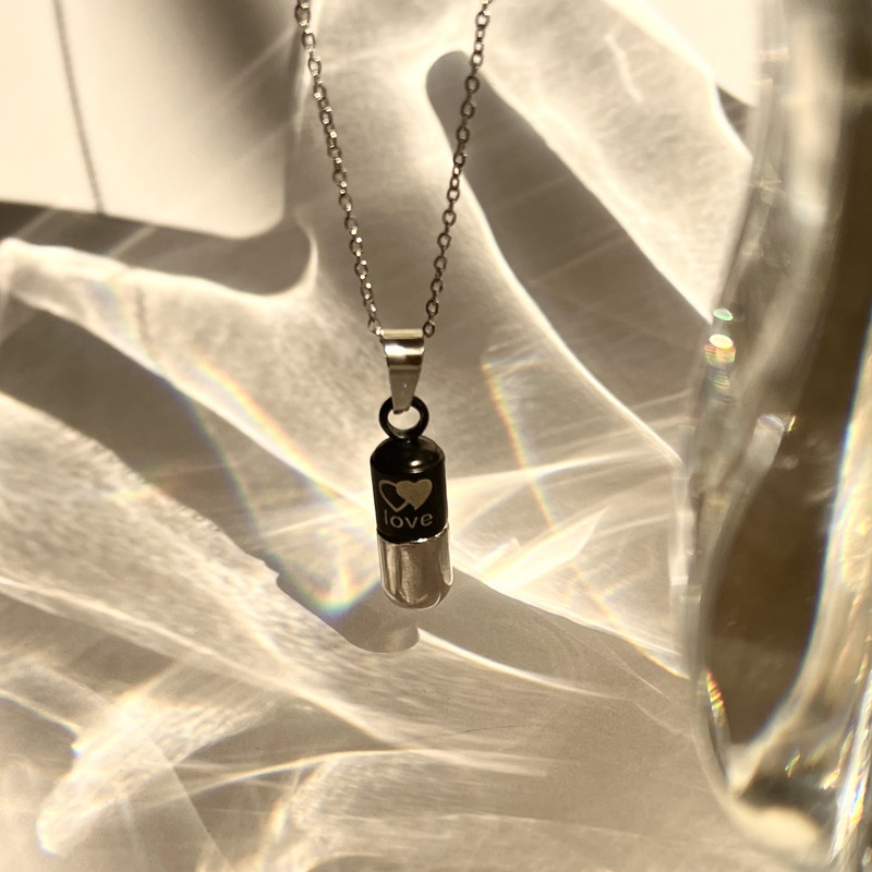 گردنبند مدل کپسول عشق 495 گردنبند مدل کپسول عشق 495