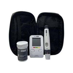 دستگاه تست قند خون فریسنس مدل TAG به همراه قلم و 100 عدد سوزن و 50 عدد نوار تست قند خون