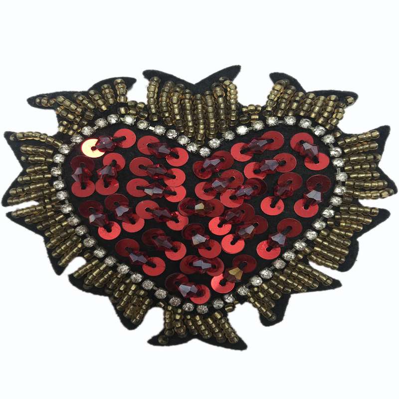 گل سینه دخترانه مدل قلبی کد s21 گل سینه دخترانه مدل قلبی کد s21