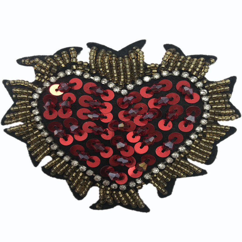 گل سینه دخترانه مدل قلبی کد s21 گل سینه دخترانه مدل قلبی کد s21