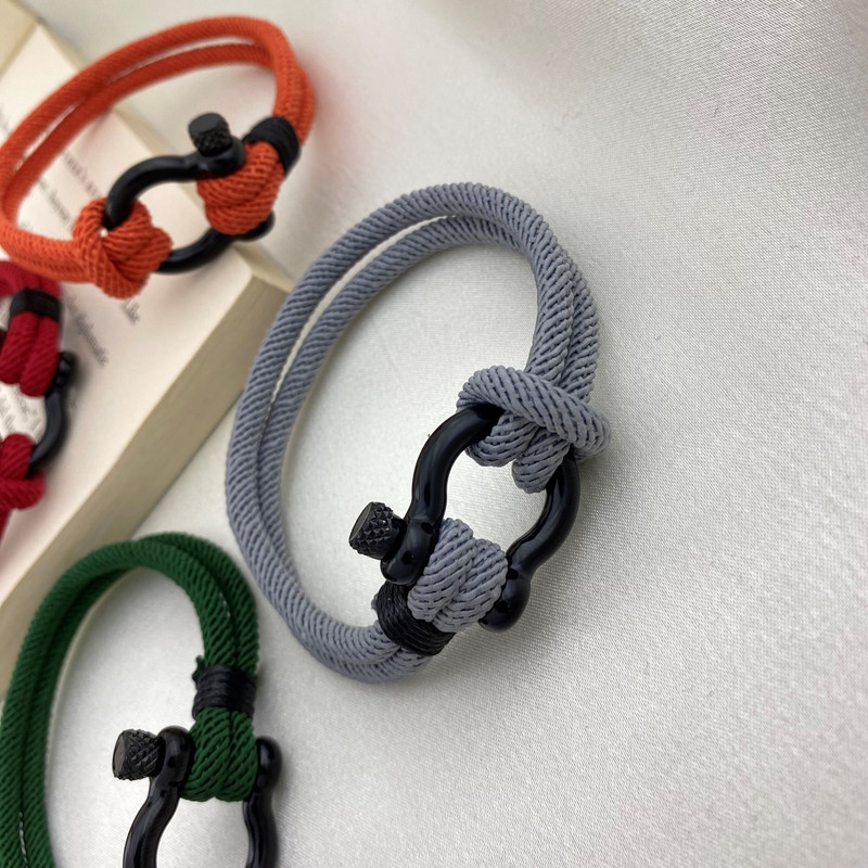 دستبند مدل B4377 دستبند مدل B4377