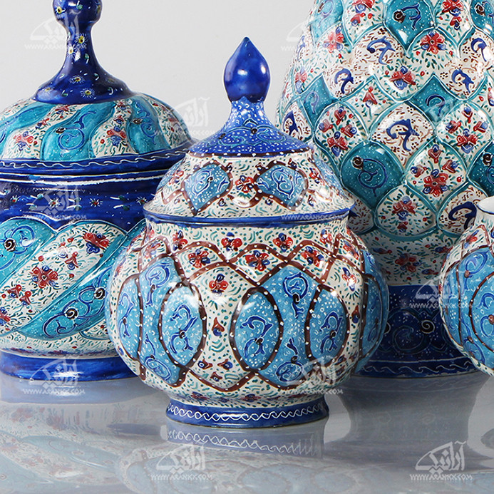 قندان‎ ‎‎‎‎مینا کاری‎ ‎‎‎‎ ‎‎‎ ‎ ‎‎رنگ‎ ‎آبی‎ ‎‎طرح‎ ‎ختایی‎ ‎ ‎‎‎‎مدل 1004700010