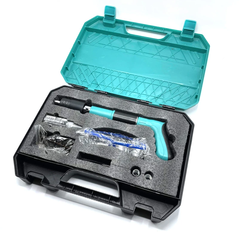 عکس شماره 4 : تفنگ میخ کوب کربن مدل 1402 مجموعه 9 عددی