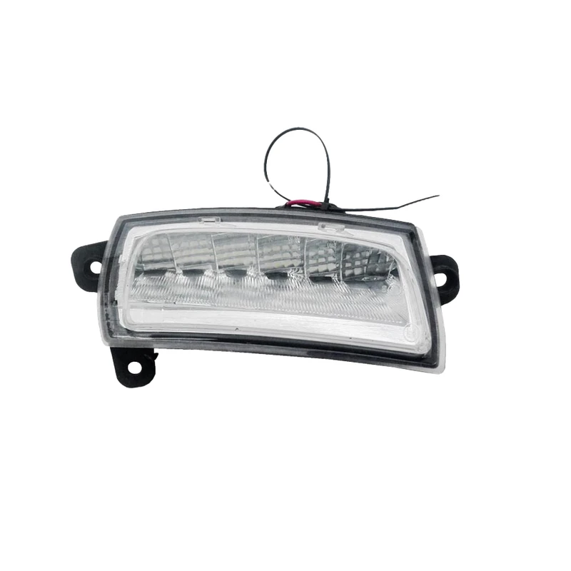 چراغ دیلایت راست خودرو مدل VM22 مناسب برای ام وی ام X22