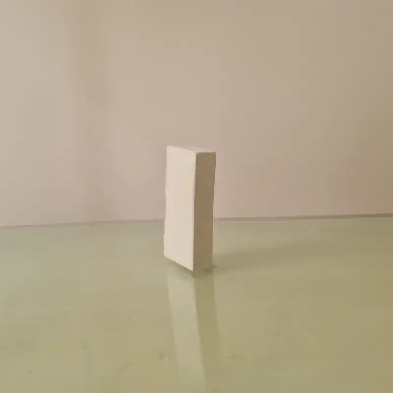 استند رومیزی تزیینی مدل حرف I