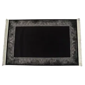 فرش ماشینی 700 شانه زمینه سرمه‌ای حاشیه طوسی مدل پتینه