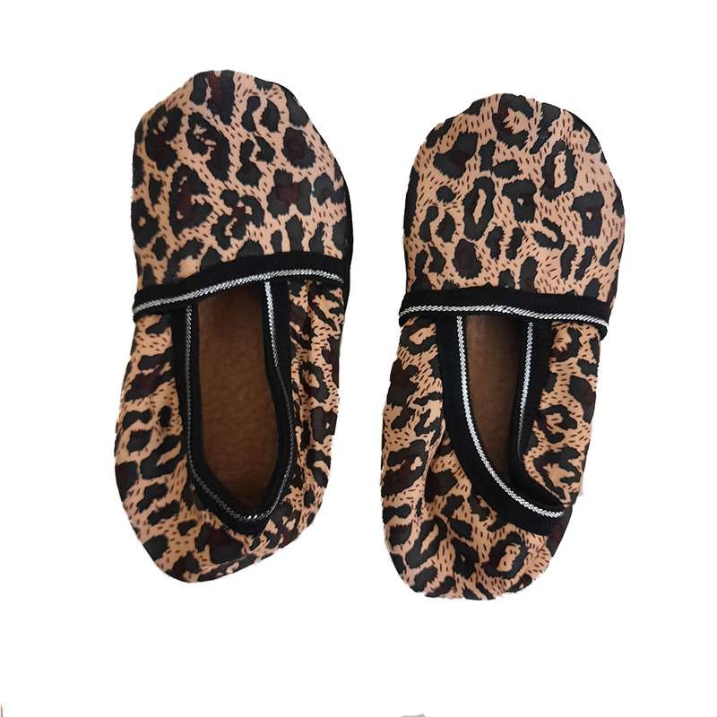 پاپوش دخترانه مدل تو کُرکی استپ دار طرح پلنگی کد AS1266