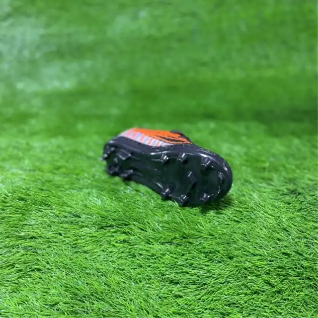 کفش فوتبال مردانه مدل استوک دار چمن 0122