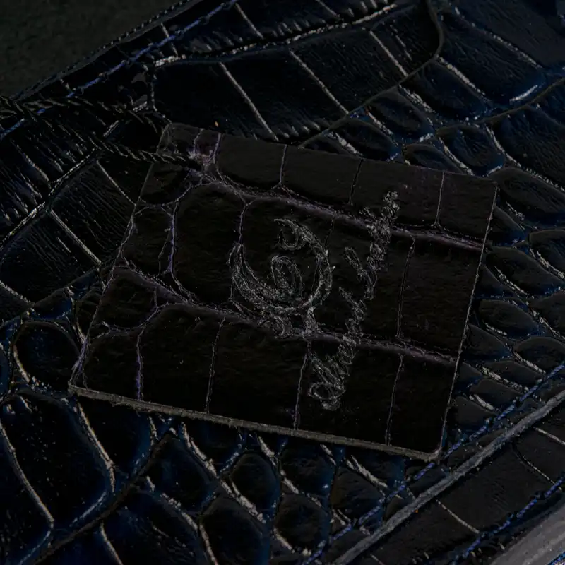 کیف پول چرم عطارد مدل چرم طبیعی کد DPR17