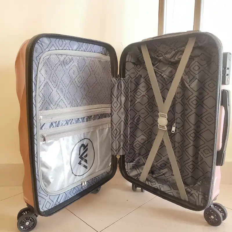 چمدان ام آر مدل کاوردار طرح لوزی سایز بزرگ