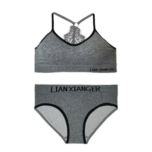 ست شورت و نیم تنه زنانه مدل گیپوردار کد 20692  رنگ طوسی