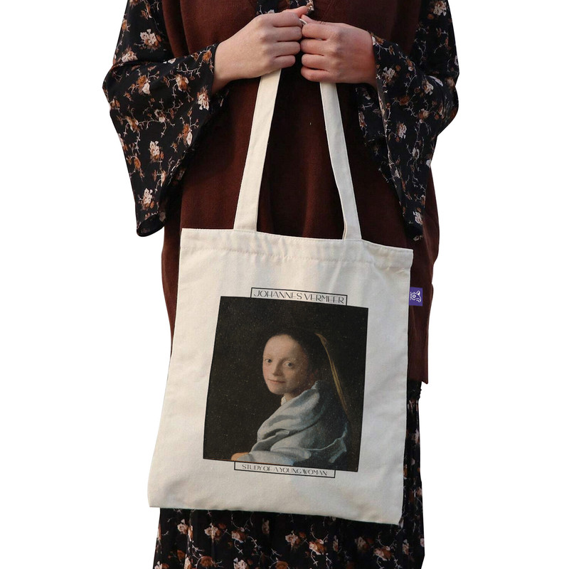 ساک خرید ترمه طراحان ایده مدل یک زن جوان از ورمر کد art0576 - L