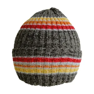 کلاه بافتنی بچگانه مدل کلاسیک نقلی 400