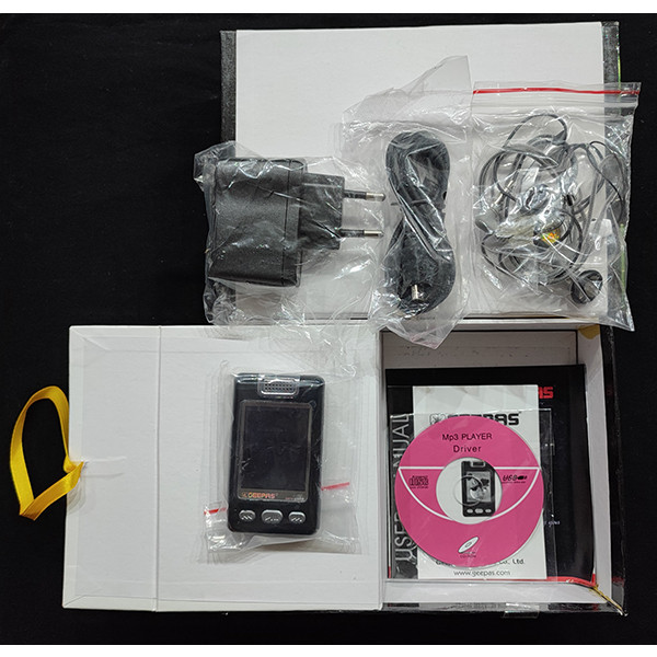 پخش کننده چند رسانه ای موسیقی جیپاس مدل GMP4-8758FM