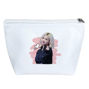 کیف لوازم آرایش دخترانه خندالو مدل سویون گروه موسیقی جی آیدل Gidle کد 1624