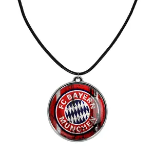 گردنبند خندالو مدل باشگاه بایرن مونیخ کد 2667926680
