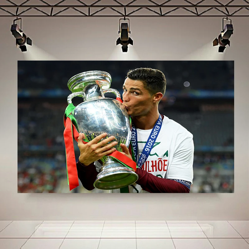 تابلو بوم طرح مخمل رونالدو مدل جام قهرمانی کد AR304891